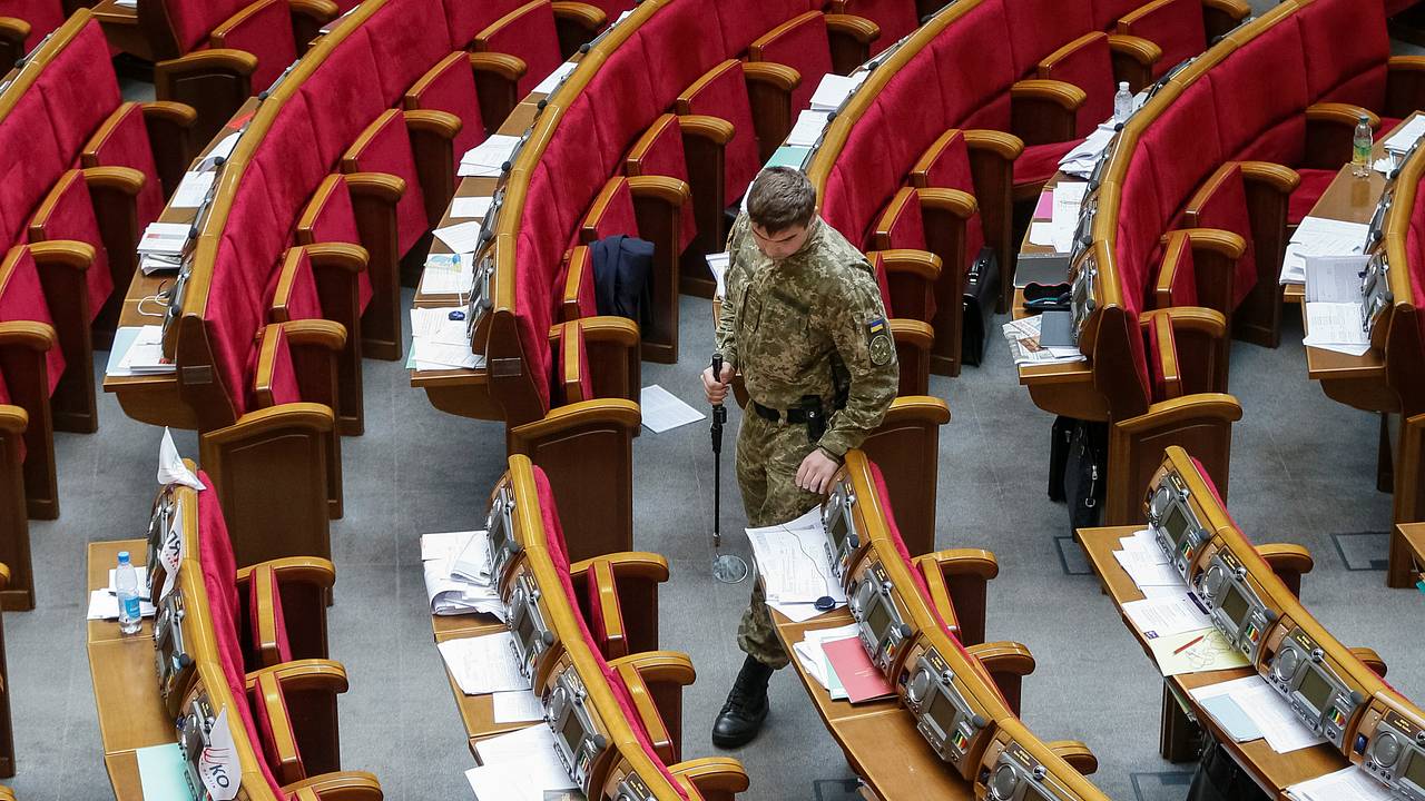Вероятность новых коррупционных скандалов на Украине оценили