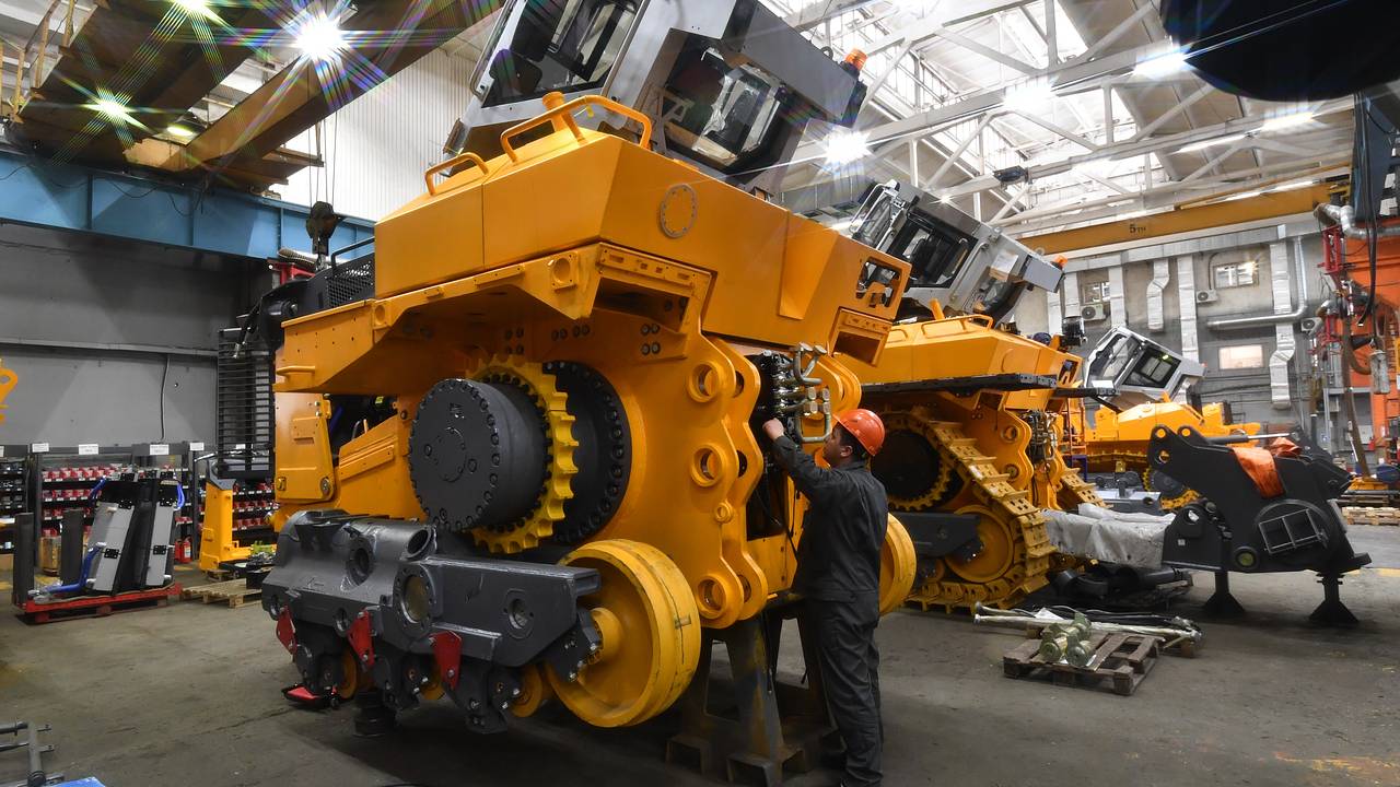 Продажи техники для строительства в России рухнули Продажи техники для строительства в России рухнули