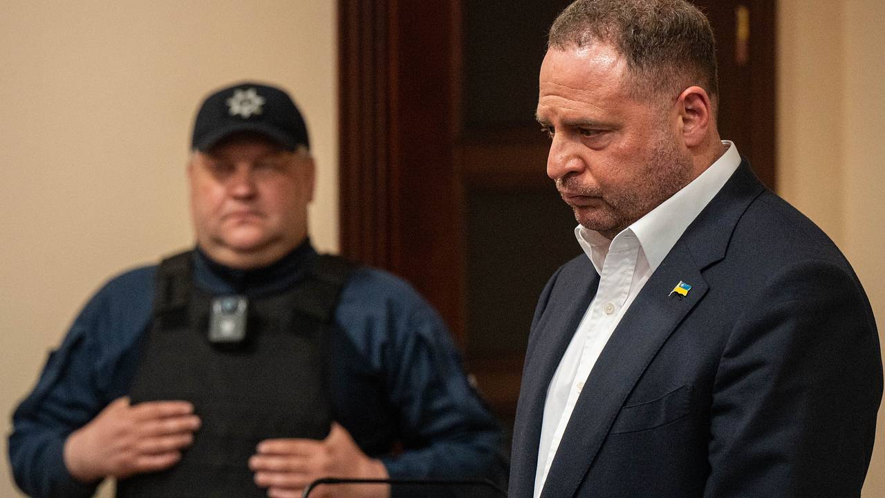 Суд арестовал «серого кардинала» Украины. Почему дело Ермака стало для Зеленского вопросом выживания?