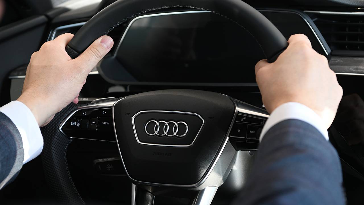Ушедший из России автопроизводитель впервые за долгие годы обогнал Mercedes-Benz