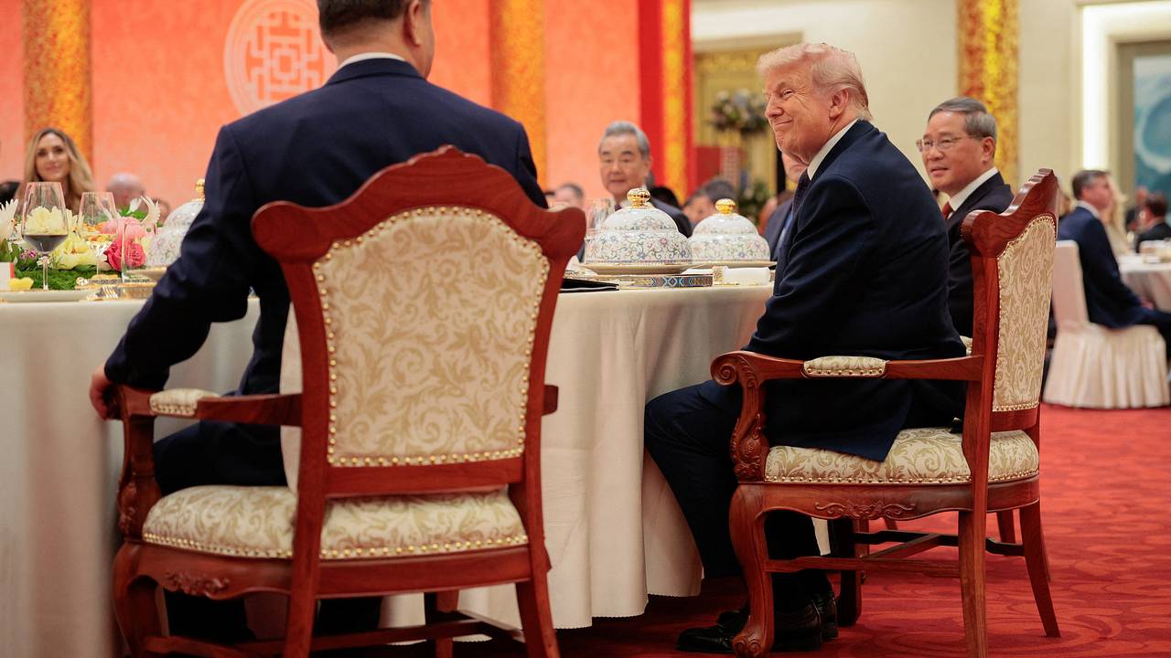 Трампа заставили есть овощи в Китае
