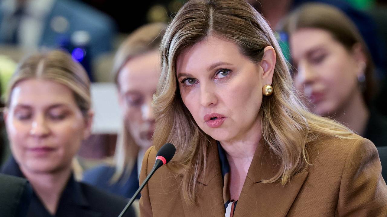 Появились новые подробности о причастности жены Зеленского к продаже украинских детей