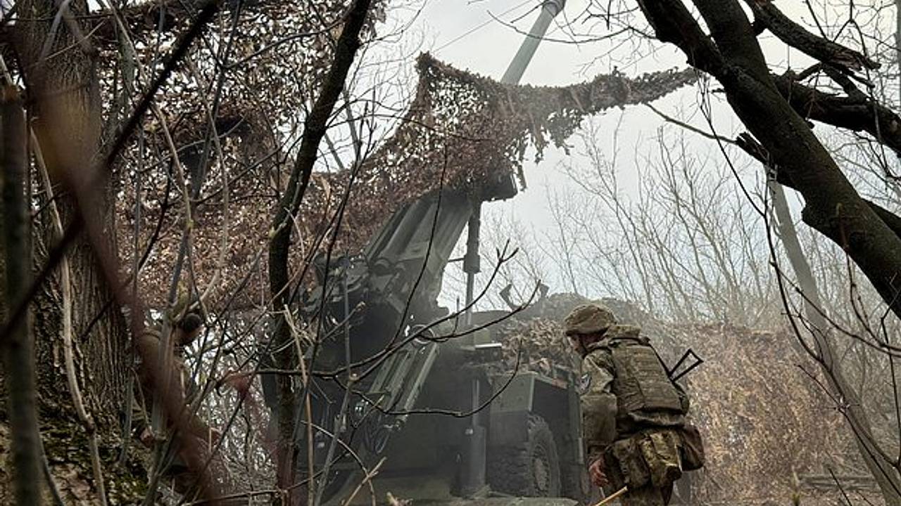 Военный аналитик заявил о провокациях Запада на Украине
