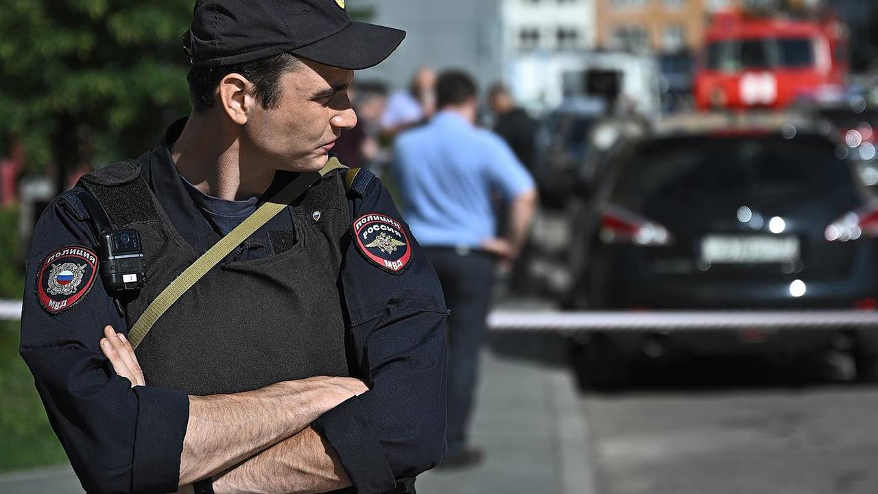 Появились подробности нападения вооруженного ножом мужчины на девочку в Подмосковье