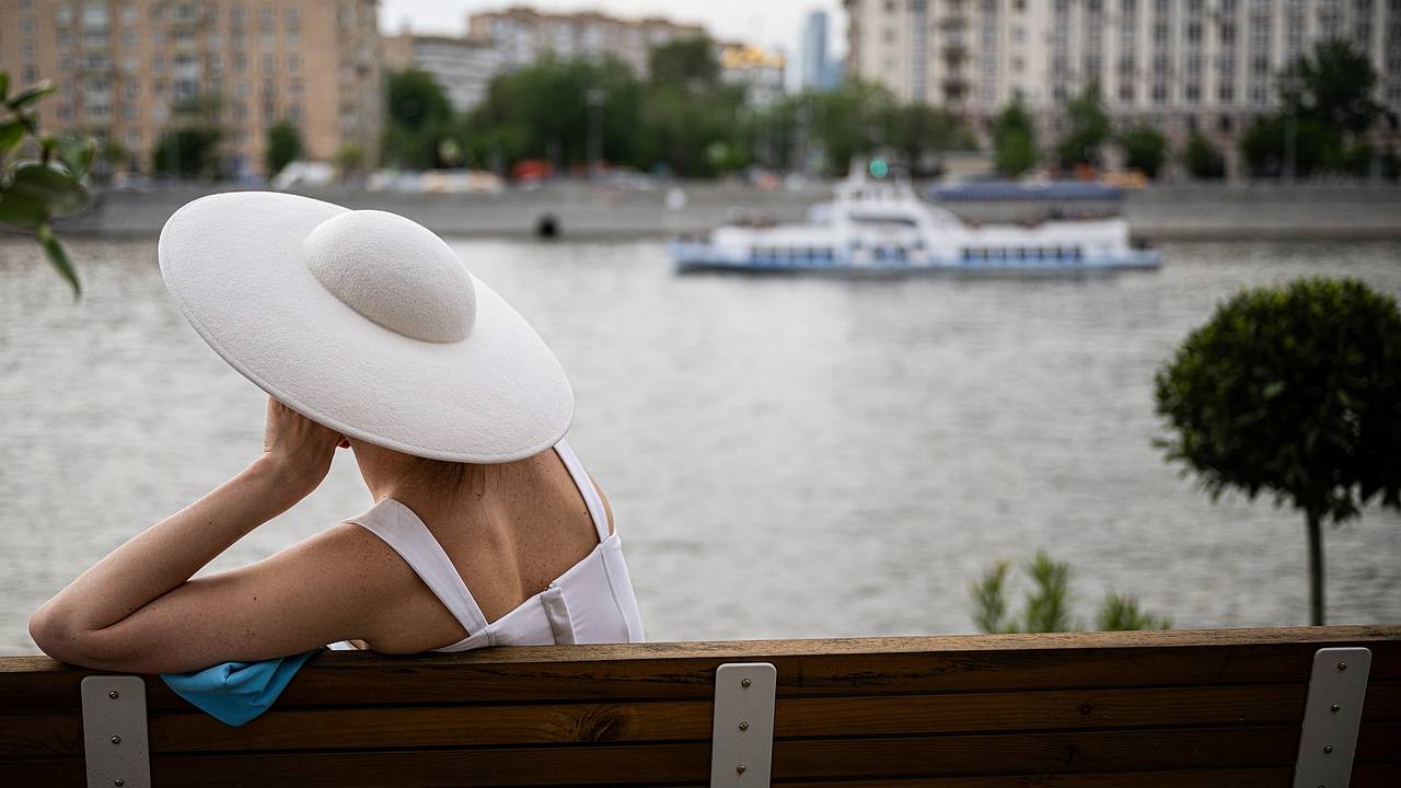 Москвичам пообещали скорую жару под 30 градусов