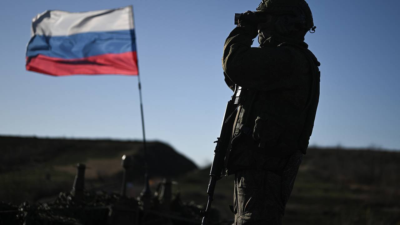 Российские военные заняли Чаривное
