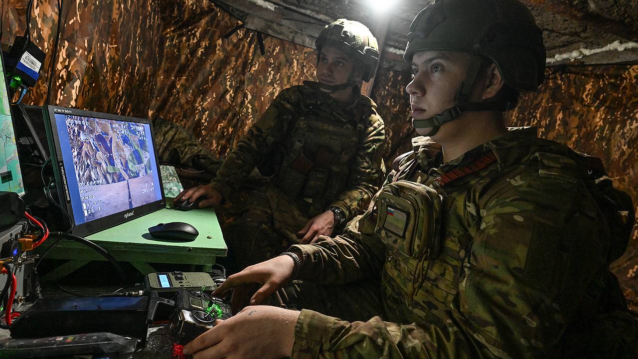 Маневры российских «Гераней» над Украиной объяснили