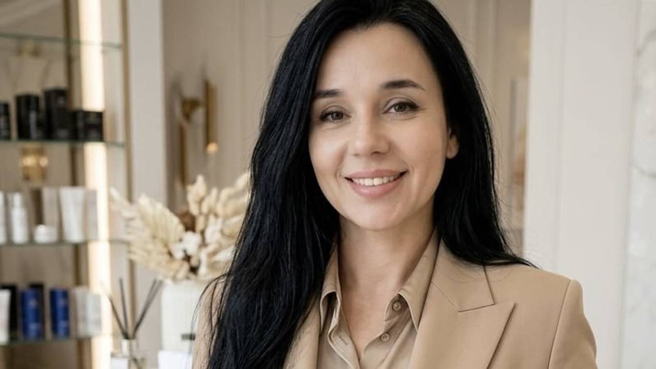 Мастер рассказала о безопасной частоте наращивания ресниц