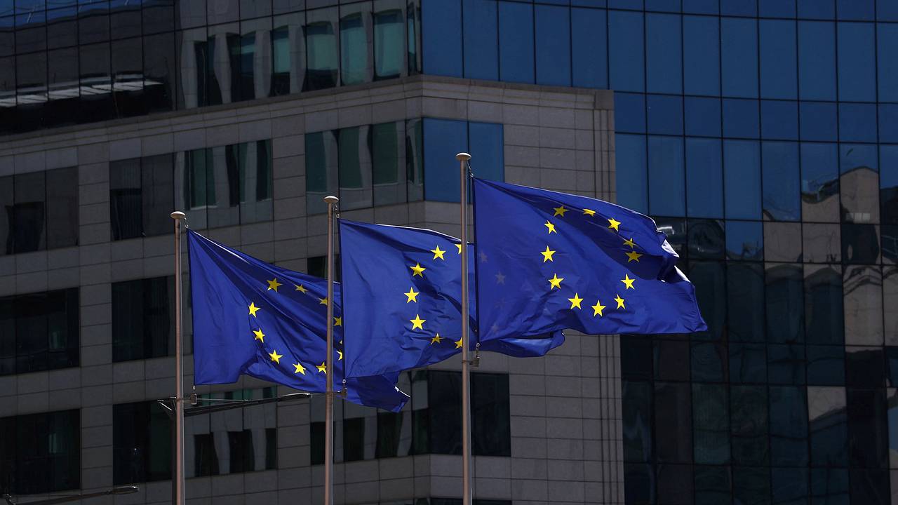 Евросоюз обвинили в давлении на китайские компании