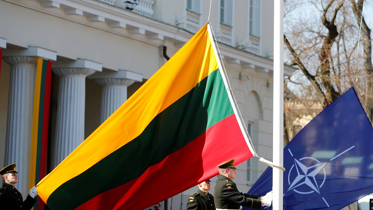 В Совфеде призвали НАТО усмирить Литву после угроз в адрес России