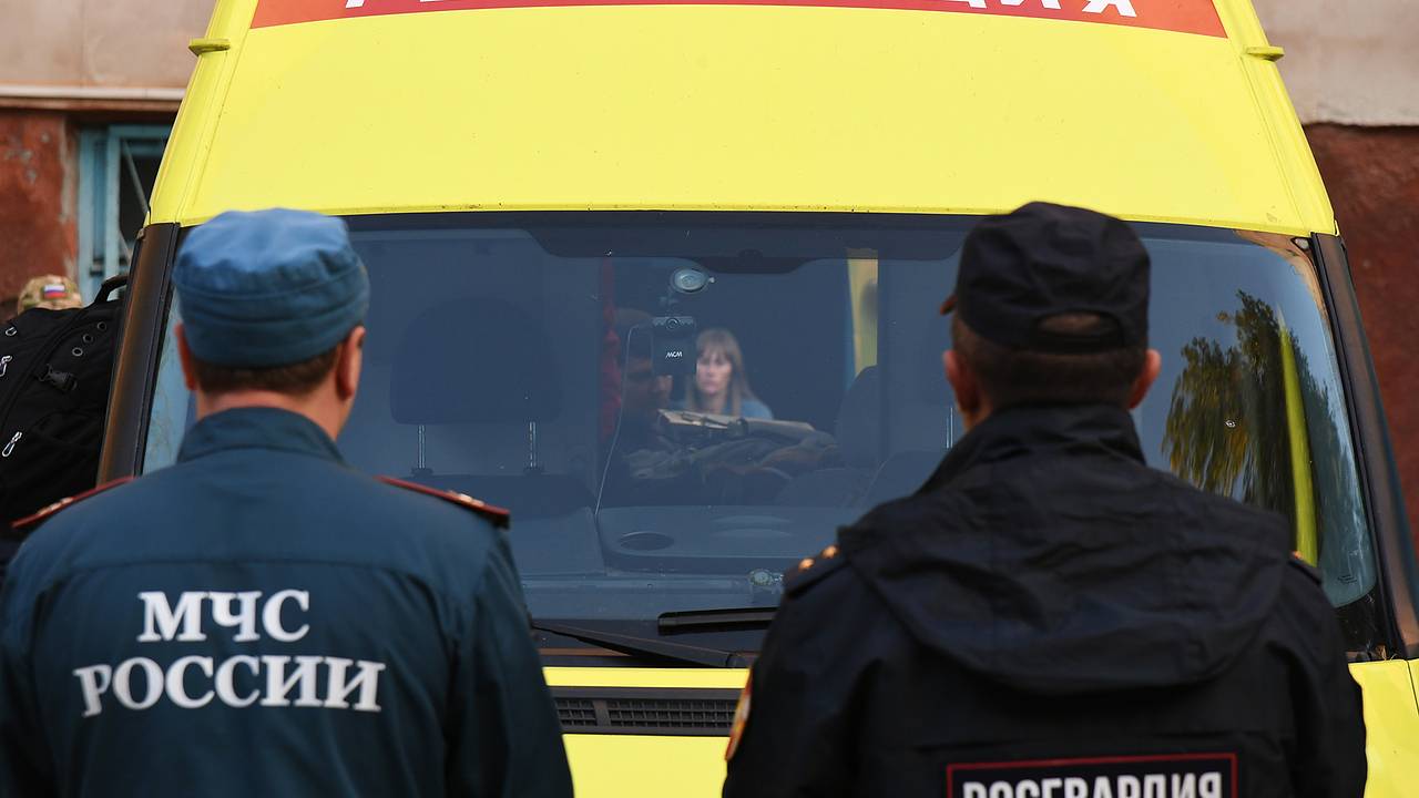 10 детей пострадали про обрушении балкона в российской школе