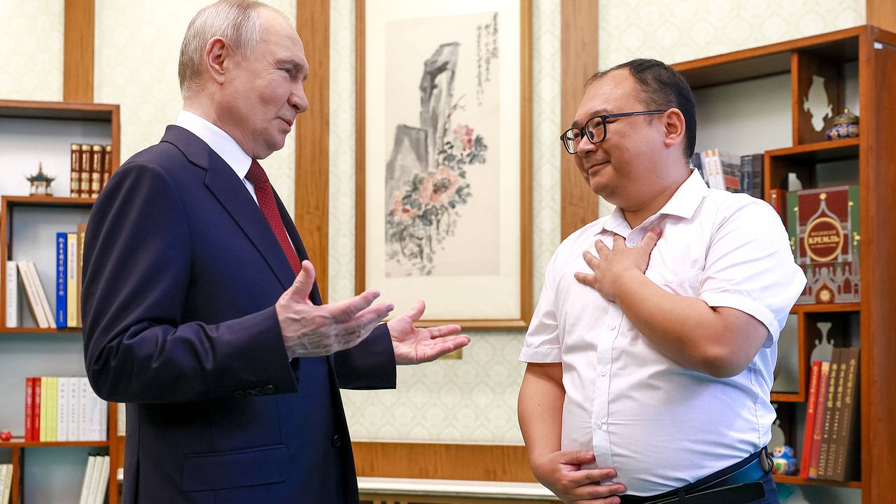 Путин повстречал взятого на руки 25 лет назад китайца