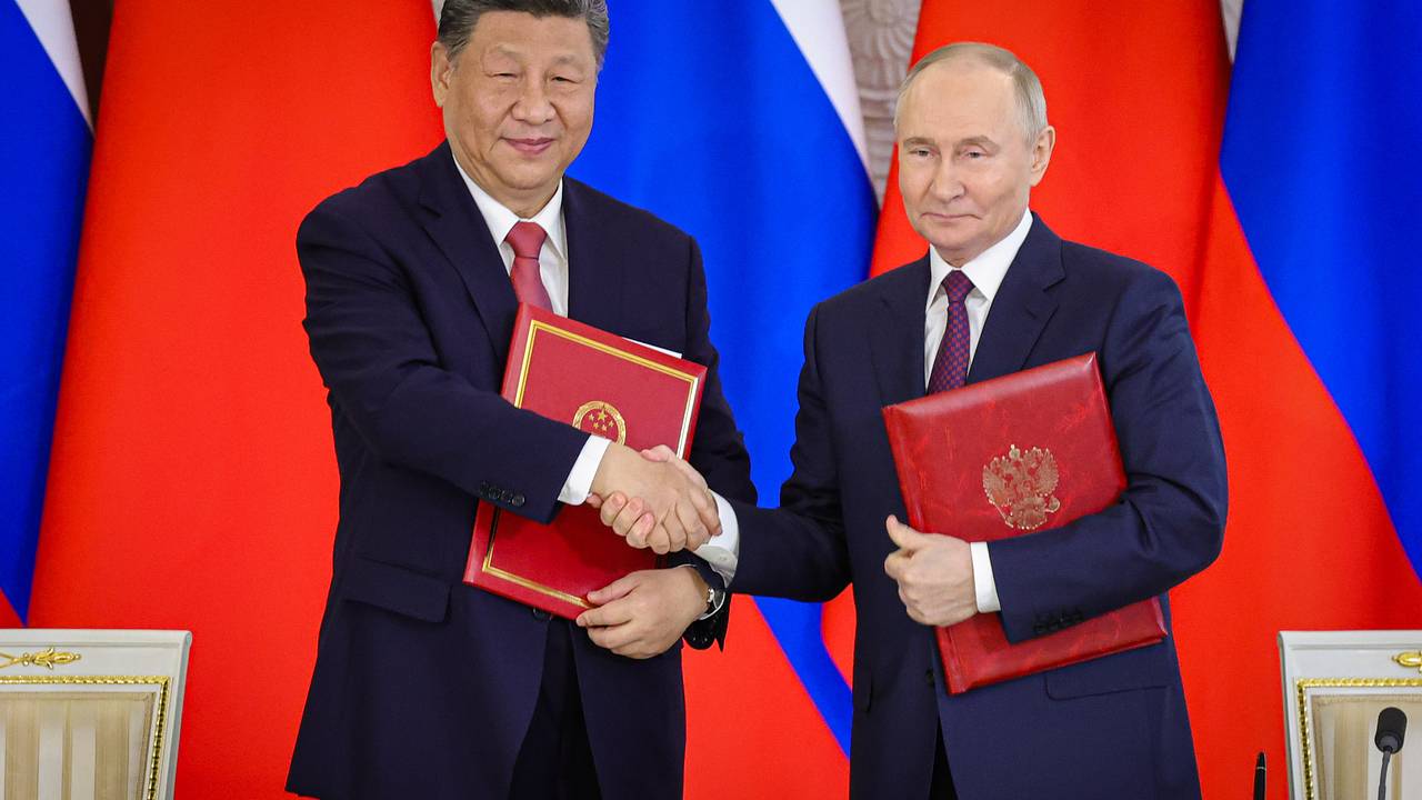 Политолог предрек сложности для США из-за противостояния «закону джунглей» Россией и КНР