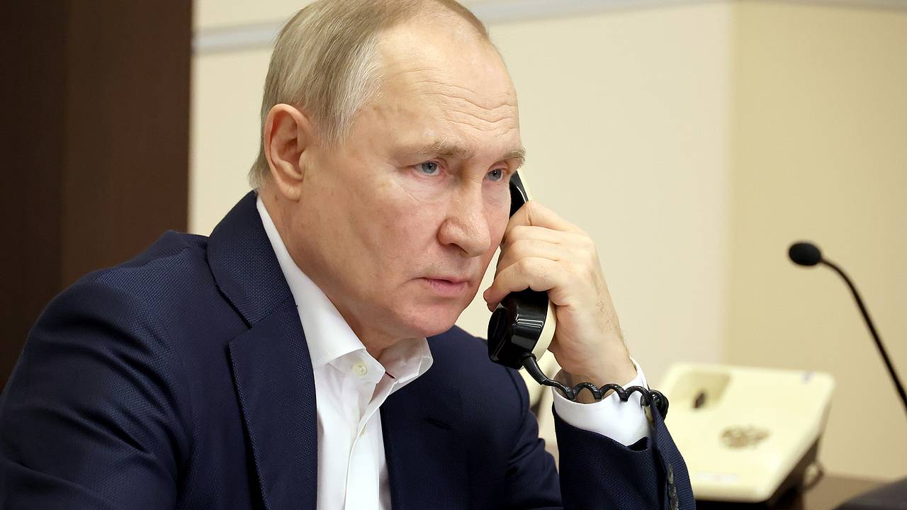 Путин и Лукашенко созвонились для проведения ядерных учений