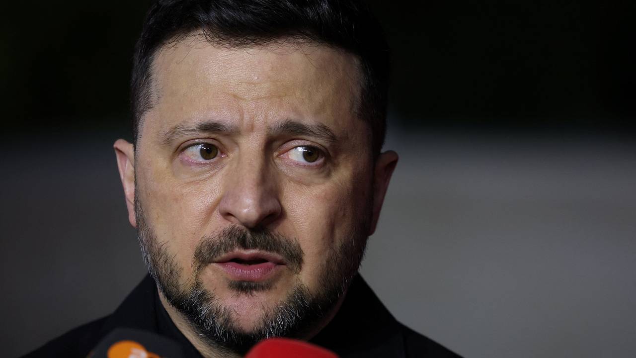 Зеленский после угроз превентивным ударом по Минску начал подготовку ВСУ в приграничье