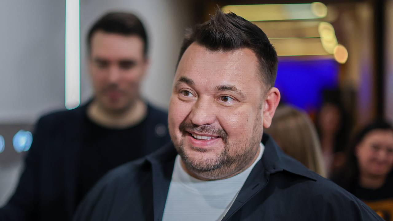 Жуков назвал понтами изощренные позиции в райдерах артистов