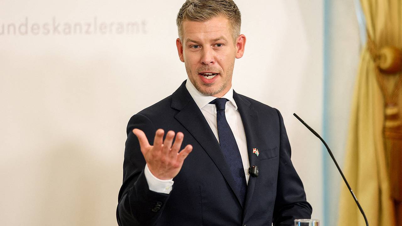 Мадьяр призвал к новому мирному договору с гарантиями для Украины