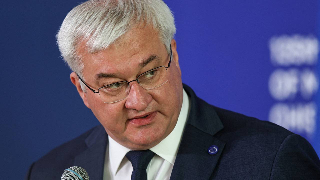 В Киеве заявили о подготовке встречи Зеленского с новым премьером Венгрии