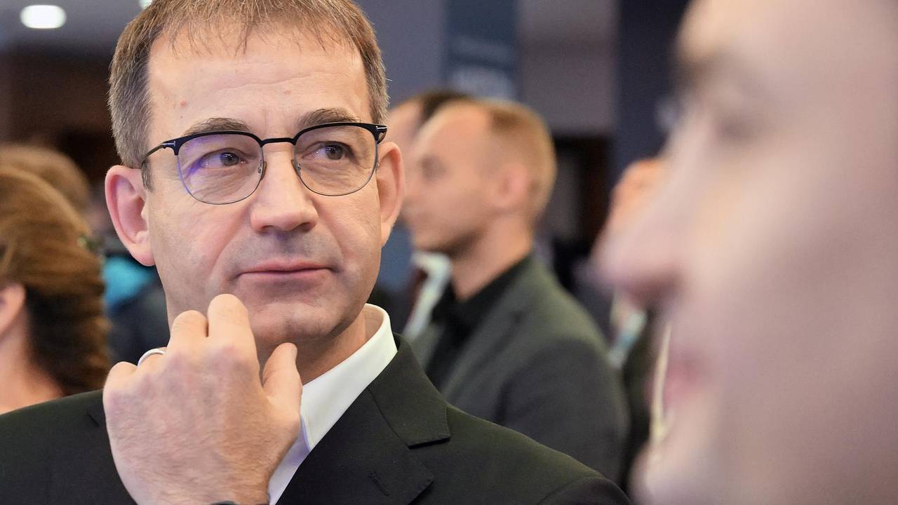 Певцов высказался о Киркорове и Борисове на фоне критики «Гамлета»