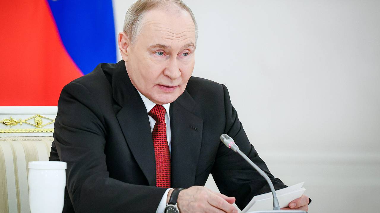 Путин заявил о неизбежности ошибок при работе во власти
