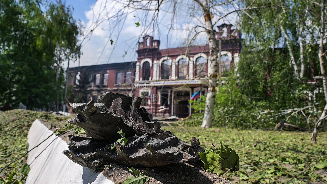 В России высказались об ударе возмездия после атаки ВСУ на колледж в ЛНР