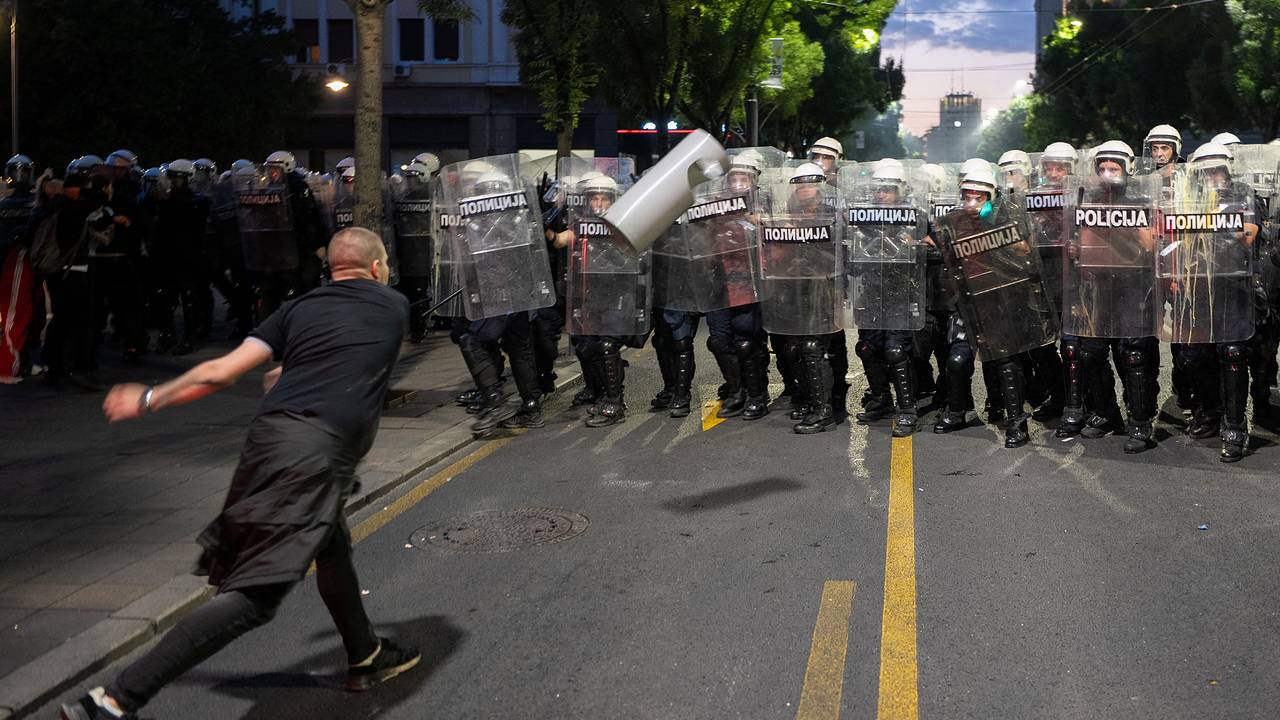 В Белграде прошла массовая акция против Вучича