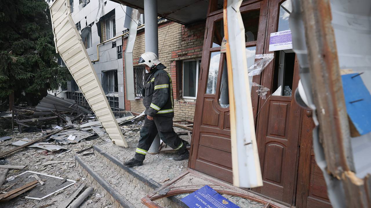 На место удара ВСУ по российскому колледжу прибыли иностранные журналисты