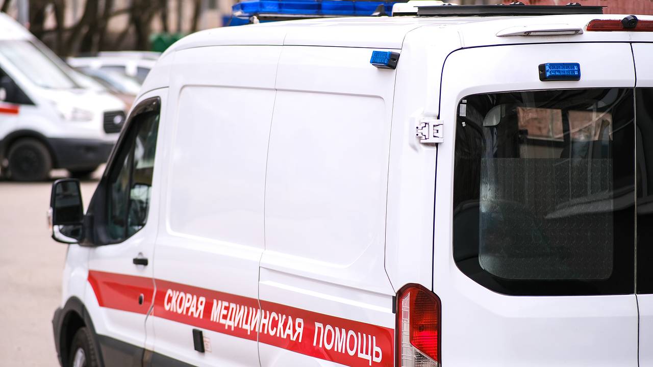 Учитель спел для учеников и упал замертво Учитель спел для учеников и упал замертво