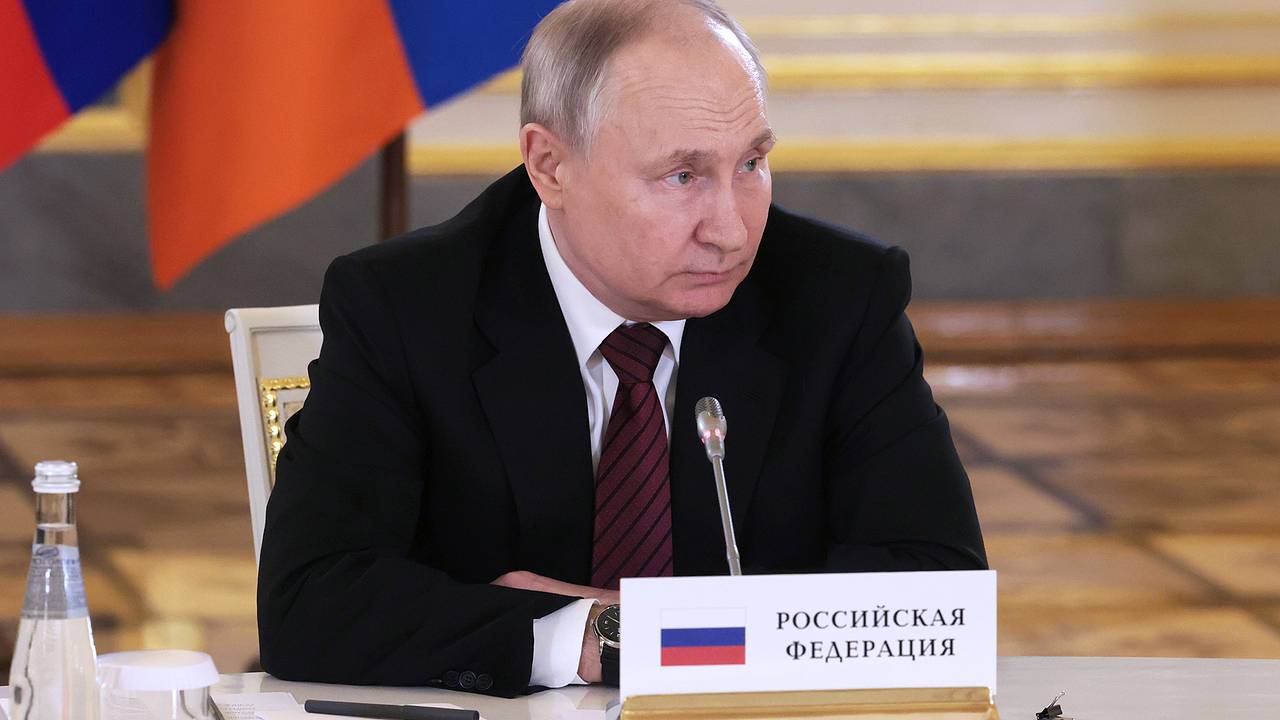 Путин рассказал Алиеву о дружбе с Азербайджаном
