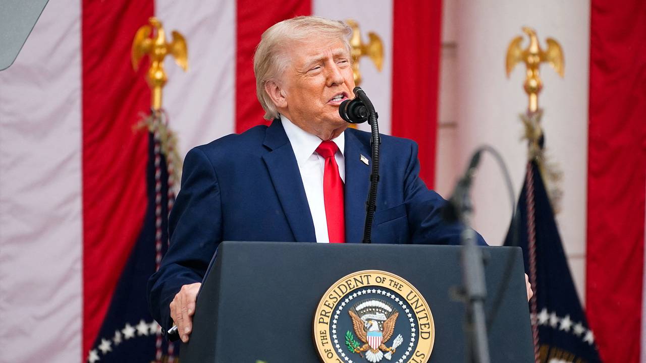 Трамп заявил о неспособности Ирана иметь ядерное оружие Трамп заявил о неспособности Ирана иметь ядерное оружие