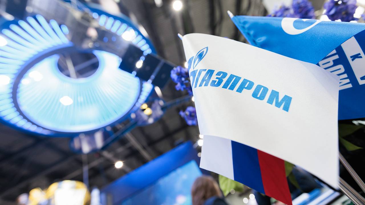 «Газпром» решил отказаться от производства спутников