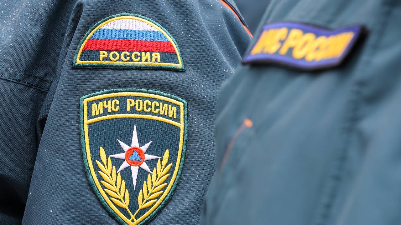 В российском городе под завалами разрушенного при пожаре дома обнаружили тело