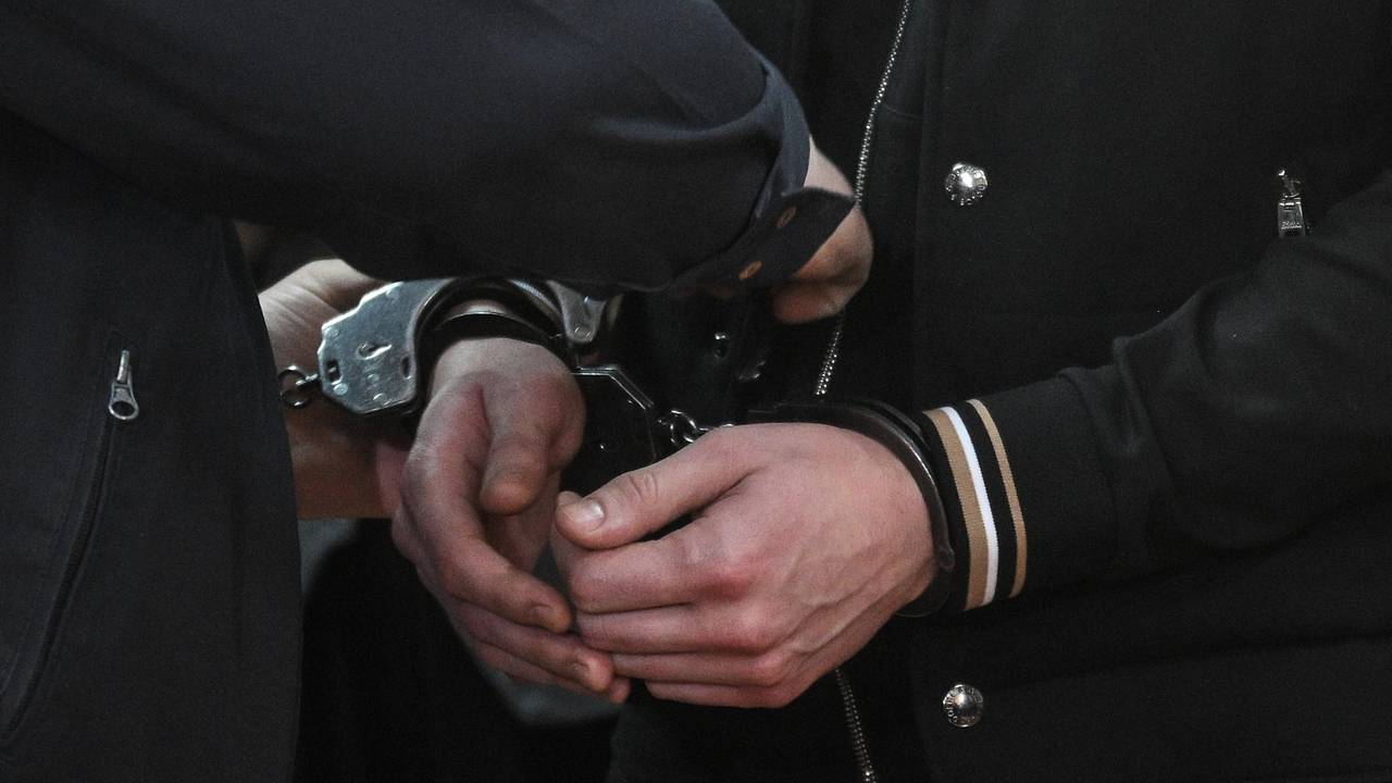 Ударивший мотоциклиста ножом москвич возражал против своего ареста