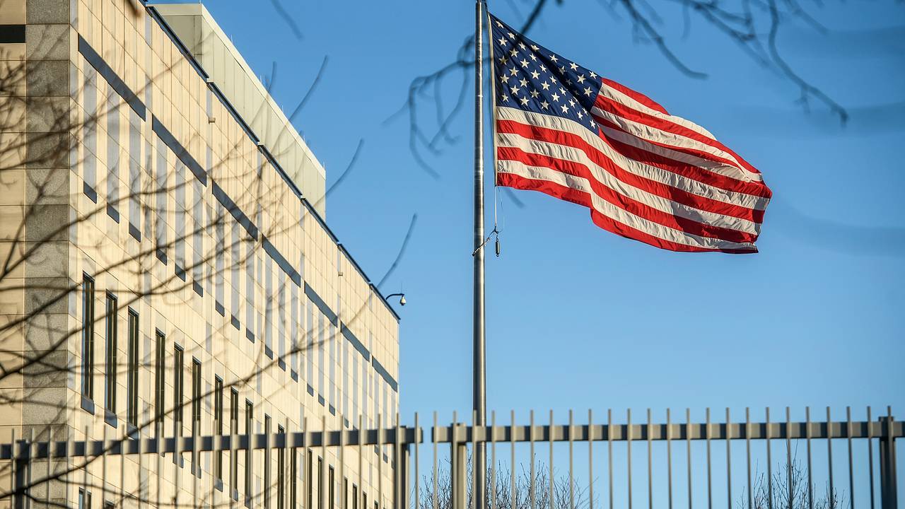 В офисе Зеленского объяснили слова об отъезде посольства США из Киева В офисе Зеленского объяснили слова об отъезде посольства США из Киева