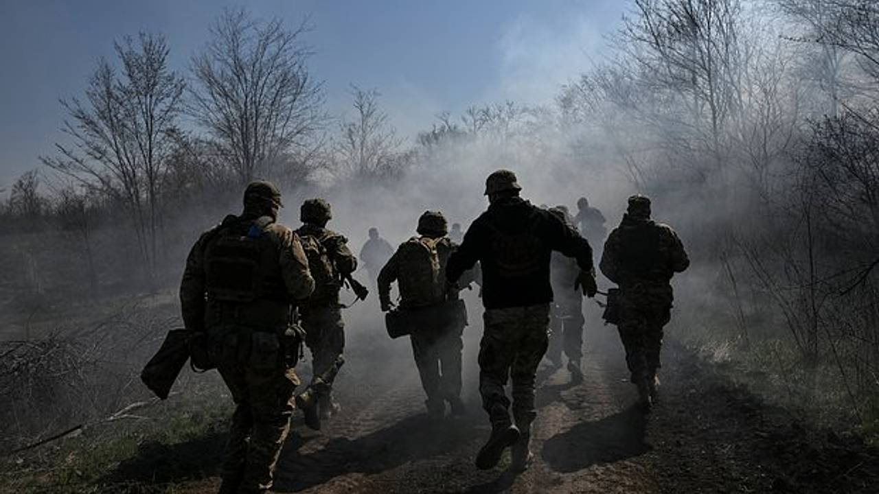 Украинские заградотряды расстреляли своих сослуживцев