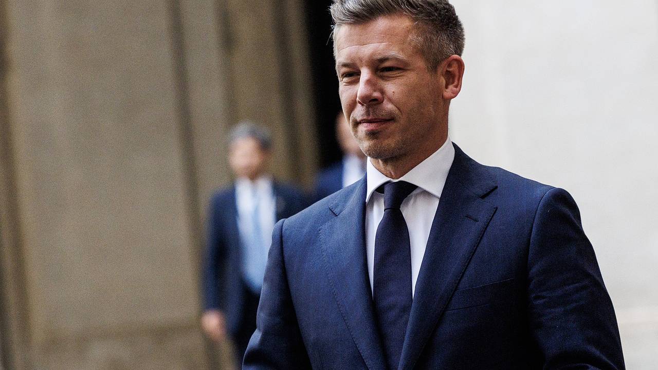 На Украине прокомментировали отказ премьера Венгрии от поставок оружия