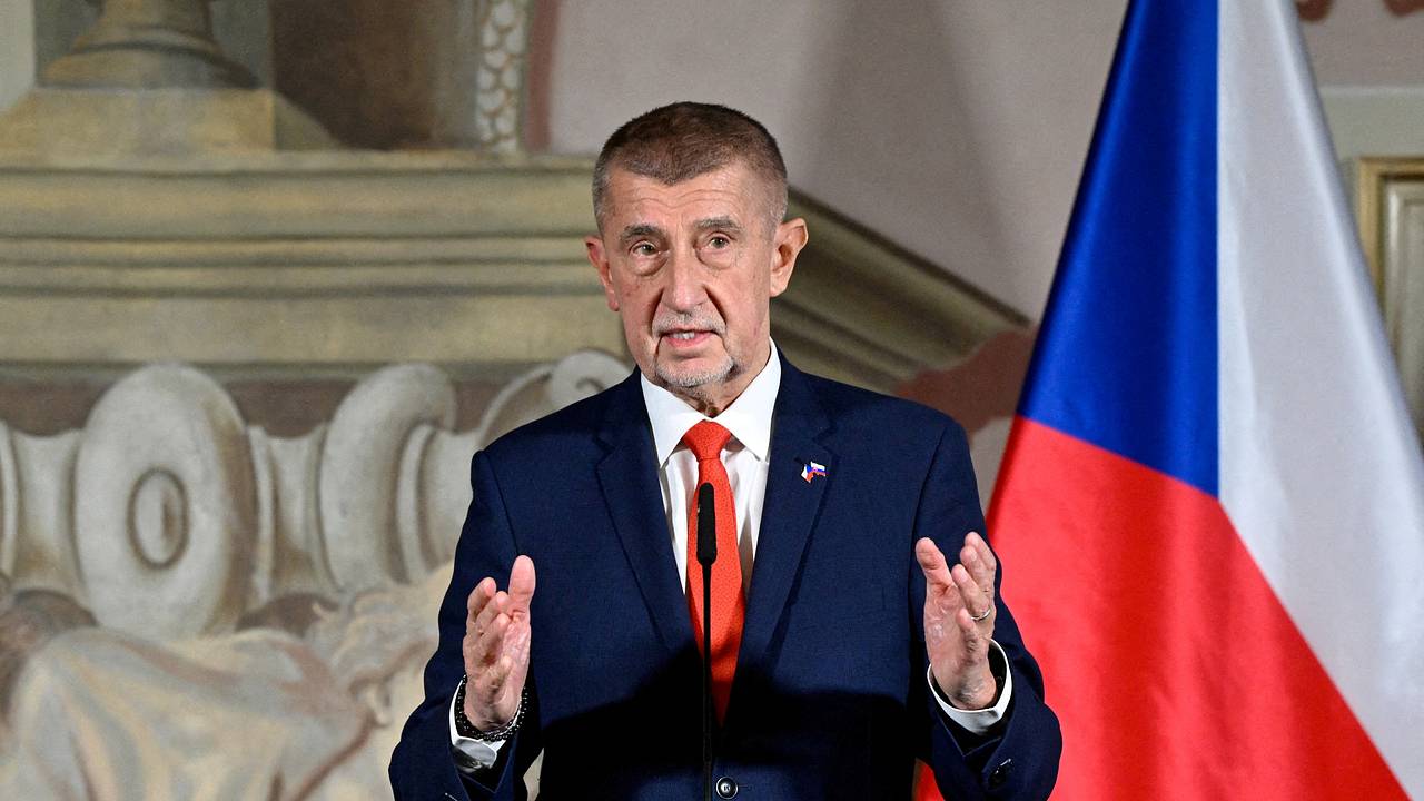 Премьер Чехии указал на неприятное сходство ЕС и Римской империи