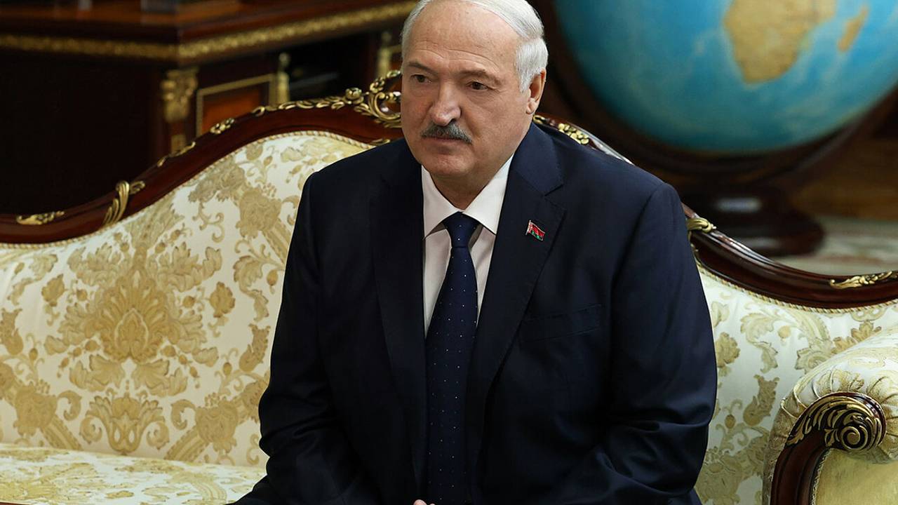 Лукашенко прокомментировал нахождение белорусских солдат на Украине