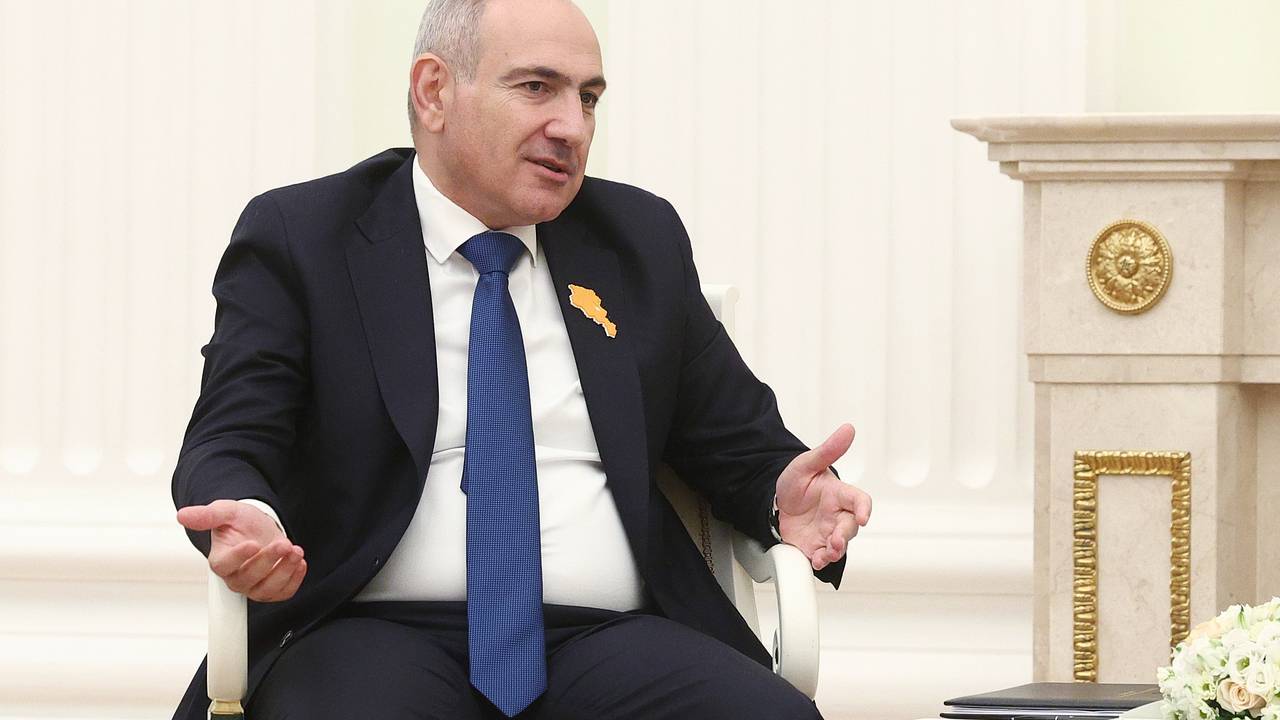 Лукашенко назвал враньем слова Пашиняна о транзите газа