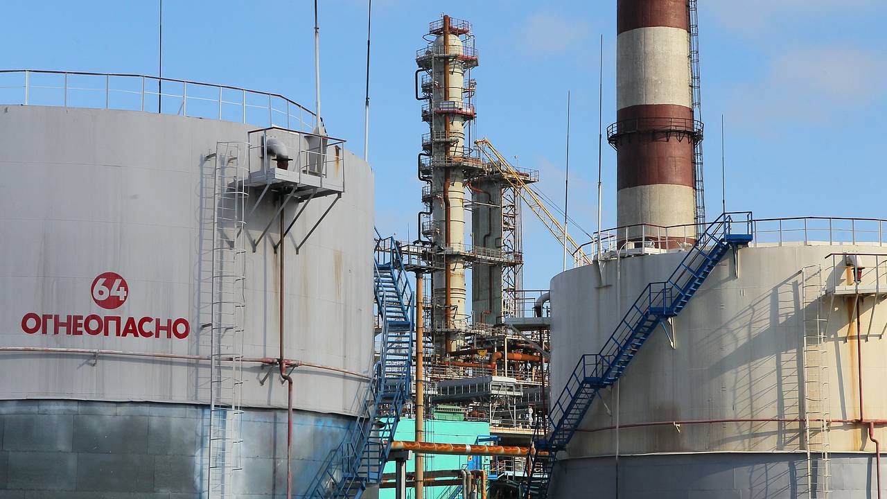 Продажи бензина из одной страны выросли в России в десятки раз