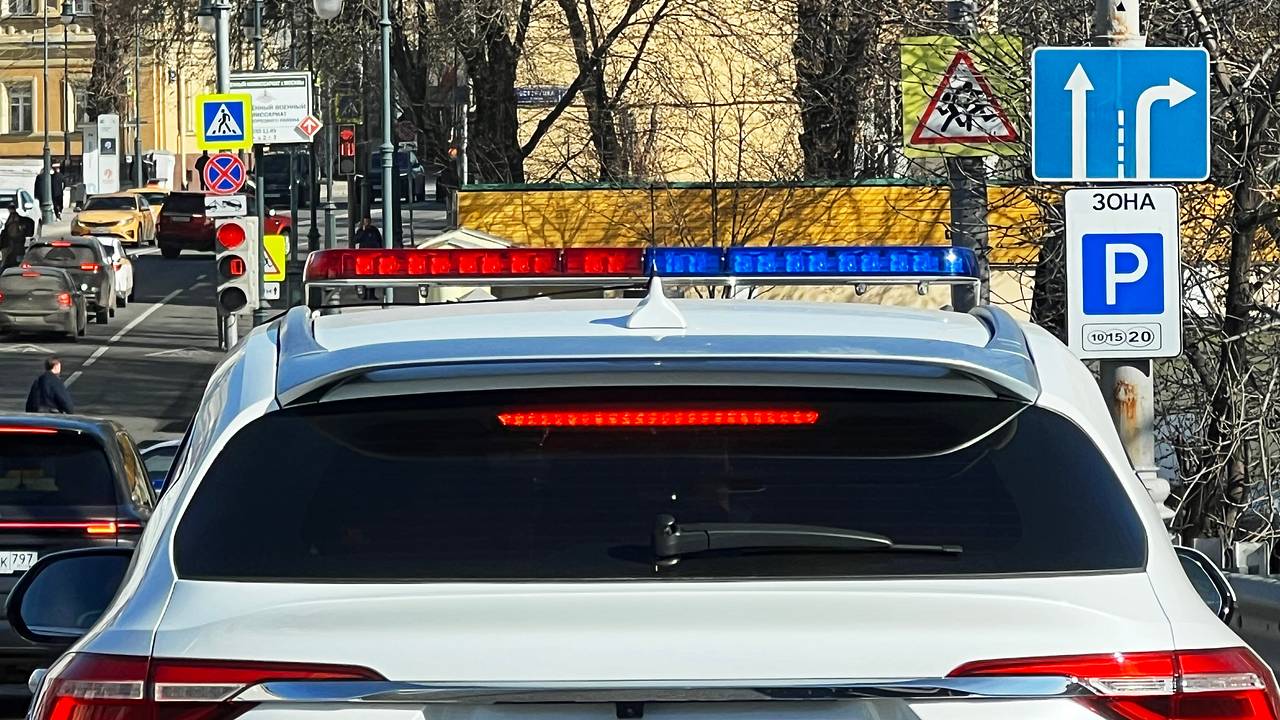 Россиянин разгромил десятки BMW и Range Rover