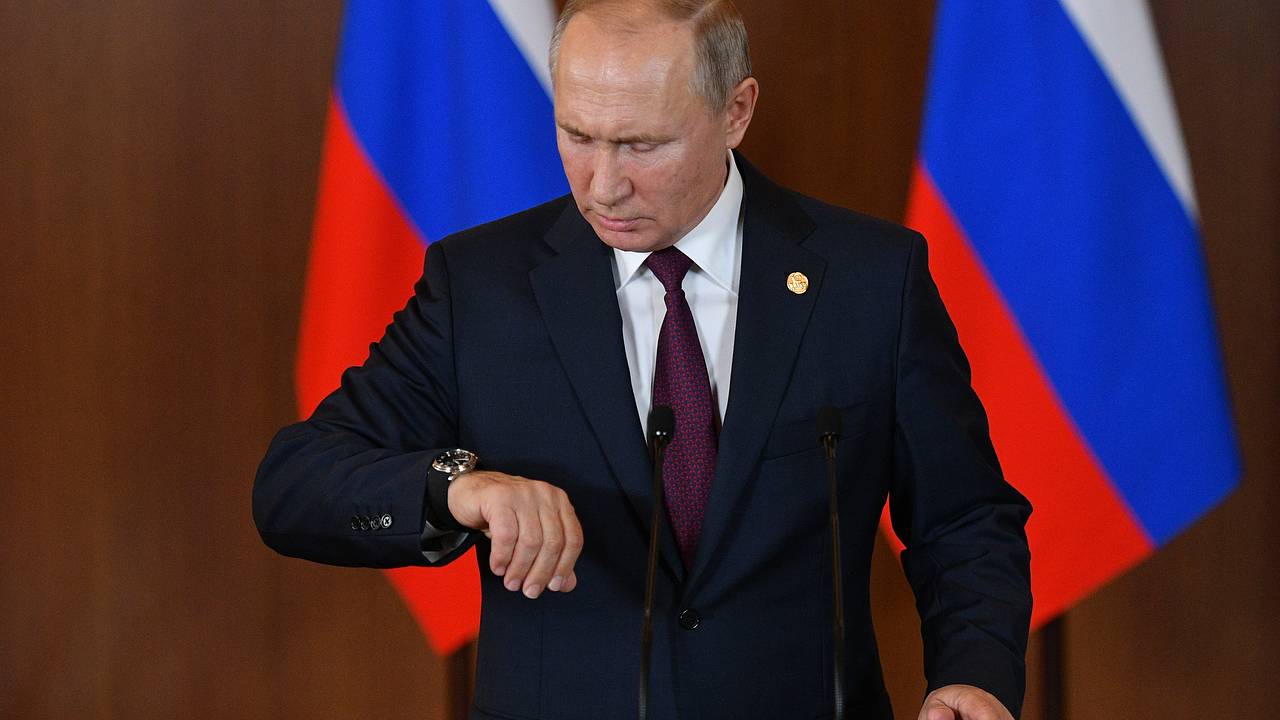 Раскрыты неизвестные детали о часах для Путина