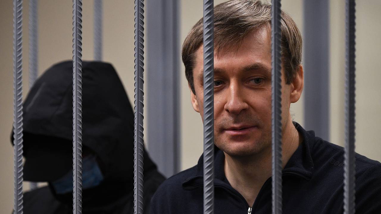 «Золотой полковник» Захарченко испытал полярный стресс