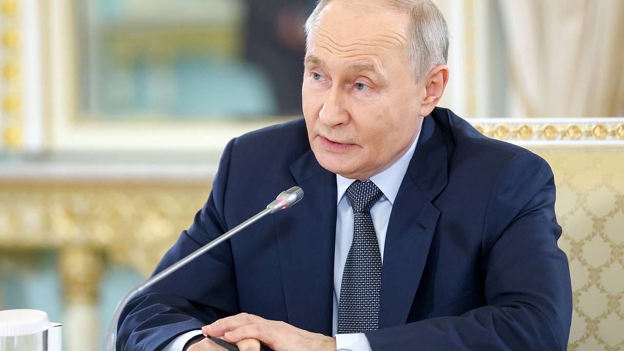 Путин порассуждал о перевернувшемся в гробу деде Зеленского