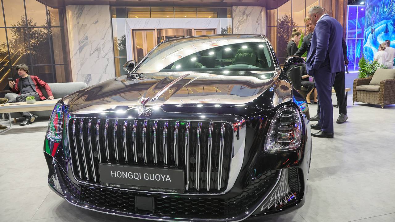 Новый люксовый седан назвали инструментом для привлечения китайцев в Россию