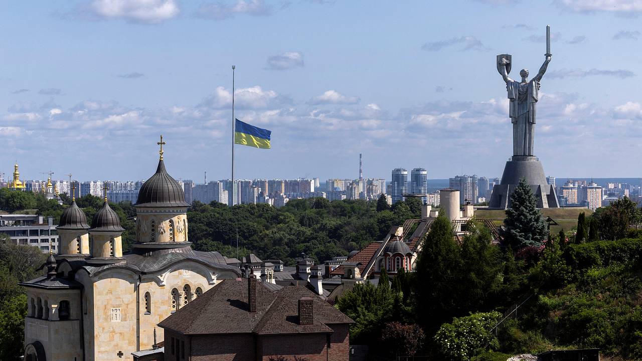 Венгрия назвала условие остановки вступления Украины в ЕС
