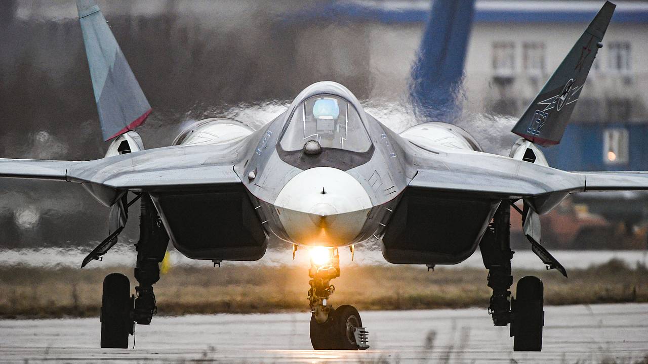 Су  57 назвали высокоинтеллектуальным самолетом