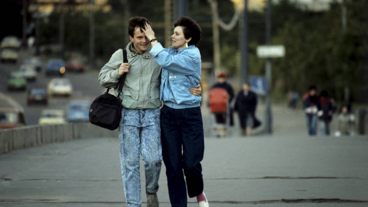 Во ВЦИОМ сравнили современную молодежь с поколением 1990-х