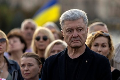 На Порошенко подадут в суд из-за Днепра
