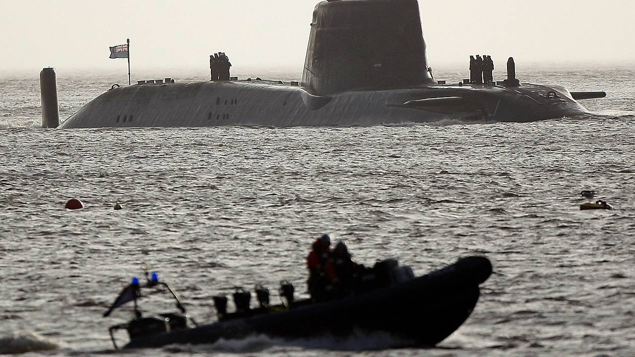 Британия осталась без атомных подлодок
